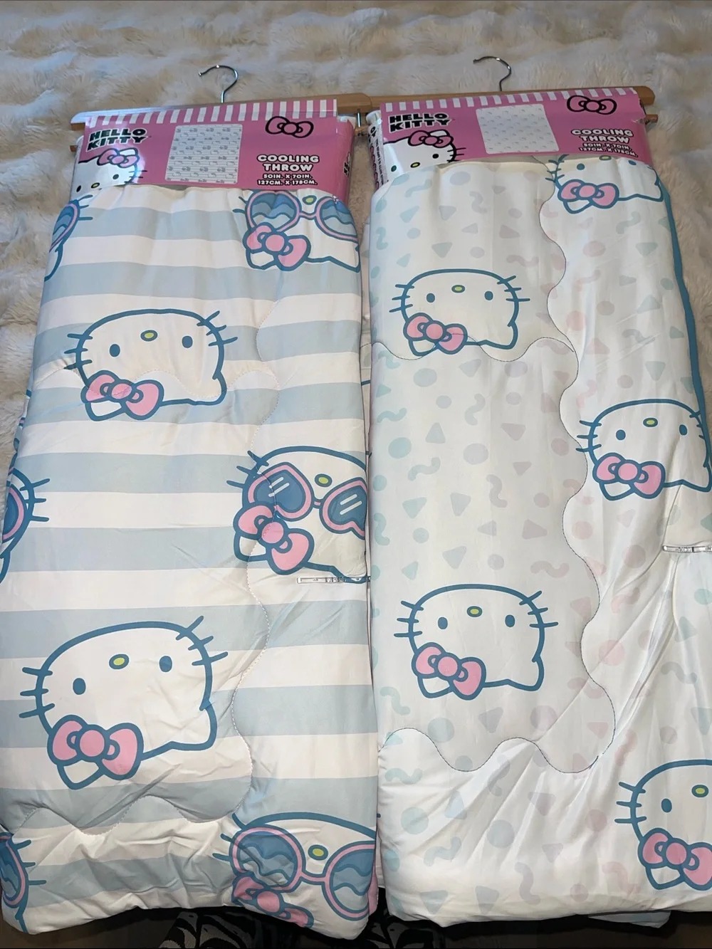 ❤️NEW!!!❤️Beautiful!Hello Kitty Cooling Throw Blanket 50”x70”.$49 or ask bundle.